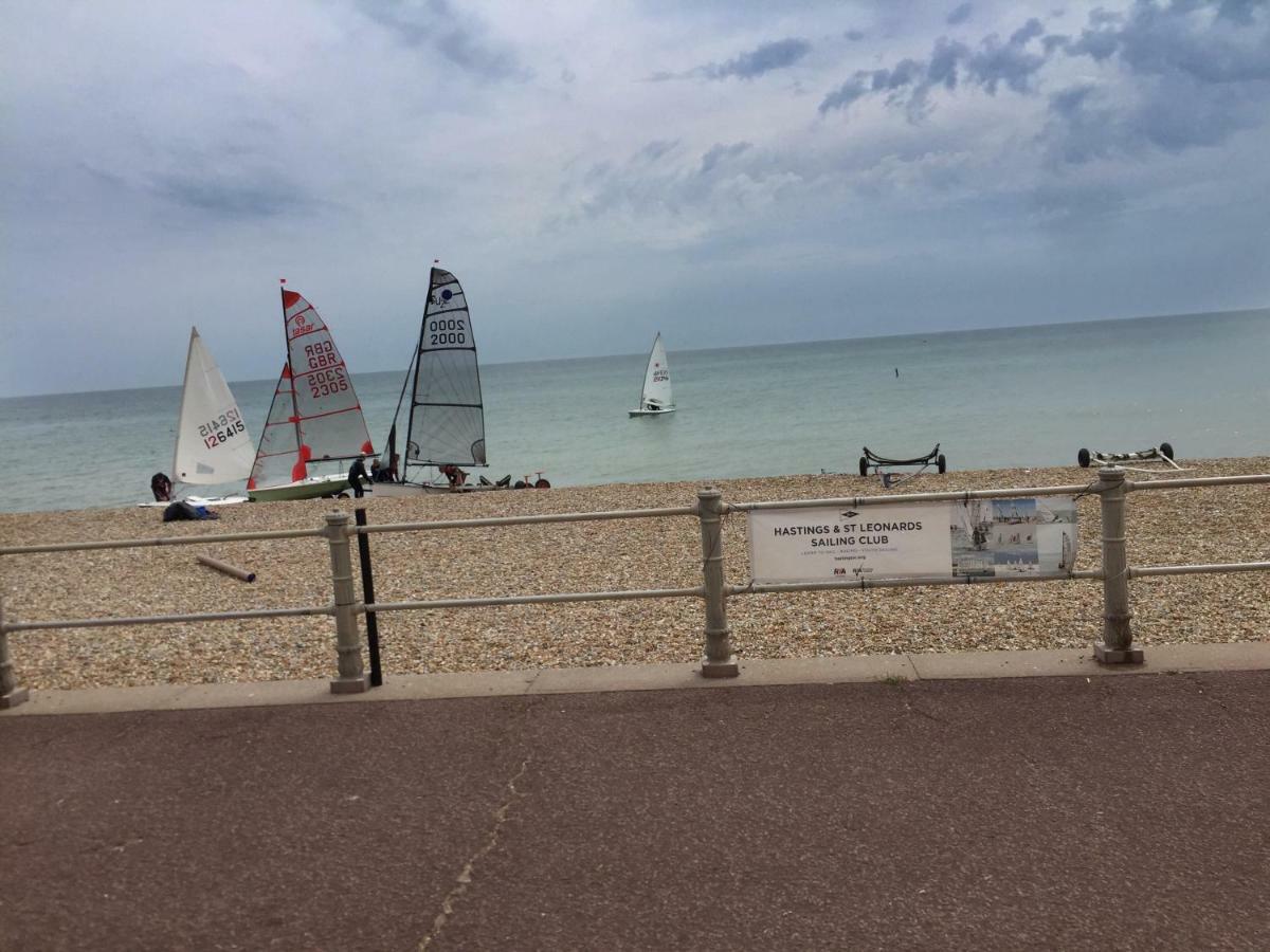 Stunning Beach View Holiday Suite Hastings Exterior photo