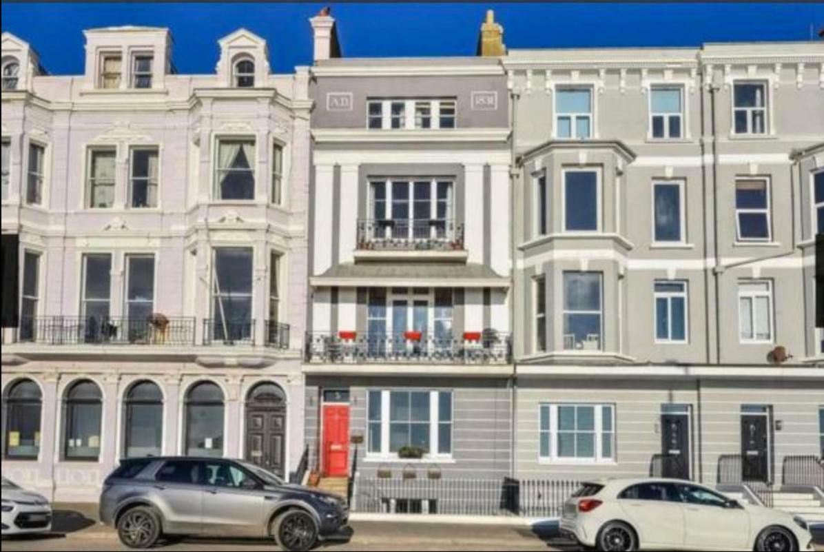 Stunning Beach View Holiday Suite Hastings Exterior photo